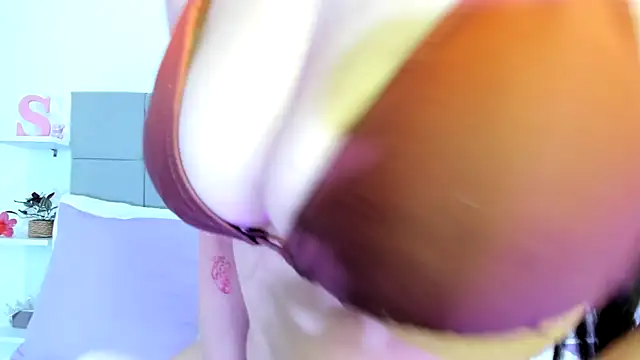 Sarahlopezz online show from 01/06/26, 04:27