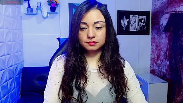 Eva Roussell online show from 10/04/25, 02:37