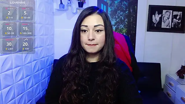 Eva Roussell online show from 11/18/25, 03:38