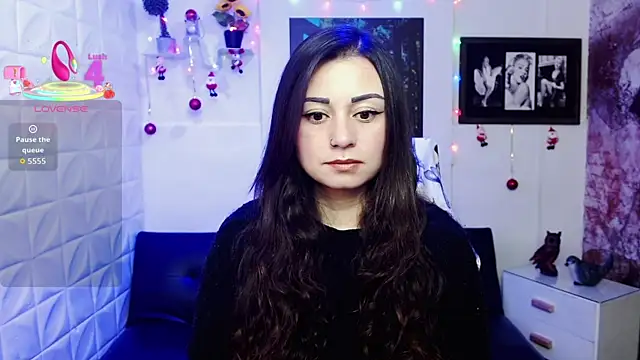 Eva Roussell online show from 12/16/25, 03:39