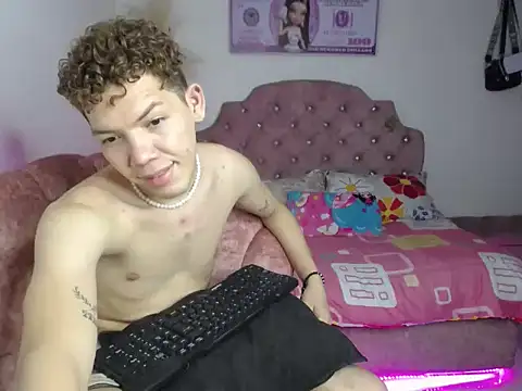 Snapshot of brutal_dirty_sex chatting on 02/05/26, 12:48 brutal dirty sex online show from 02/05/26, 12:48