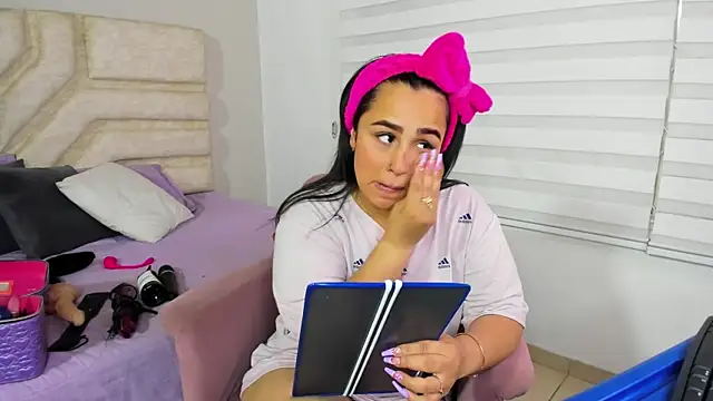  adahara queen online show from 09/10/25, 04:01