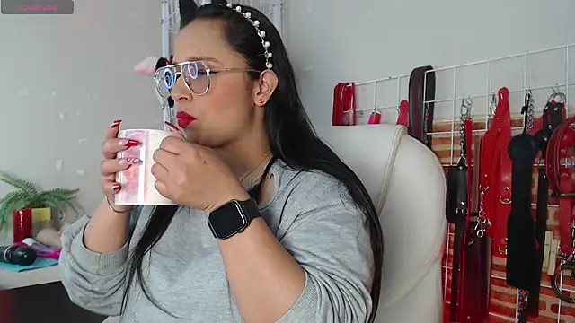  adahara queen online show from 12/18/25, 03:45