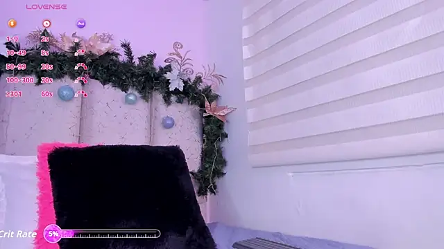 Snapshot of violeta_olsen chatting on 11/24/25, 07:13 violeta olsen online show from 11/24/25, 07:13