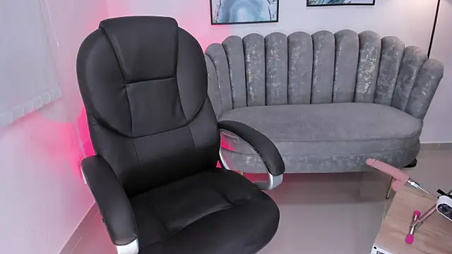 Snapshot of issi_loren chatting on 01/10/26, 07:59 issi loren online show from 01/10/26, 07:59