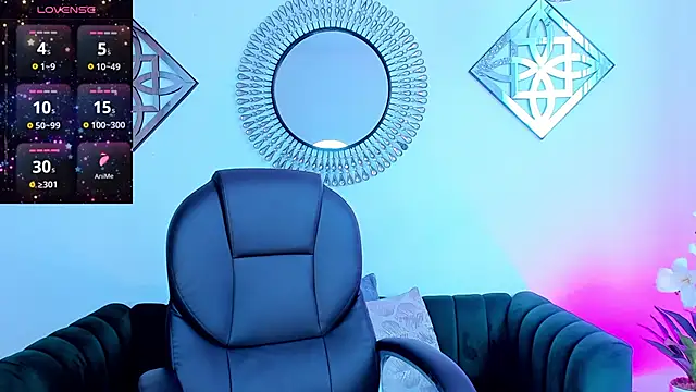 Snapshot of issi_loren chatting on 02/23/26, 08:06 issi loren online show from 02/23/26, 08:06