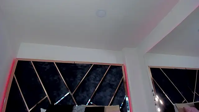 SusanaHenao online show from 09/12/25, 07:58