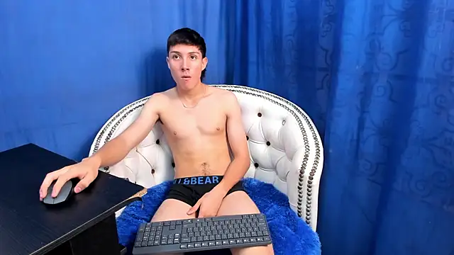 LittleDanny  online show from 09/25/25, 02:10