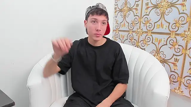 LittleDanny  online show from 11/19/25, 04:07