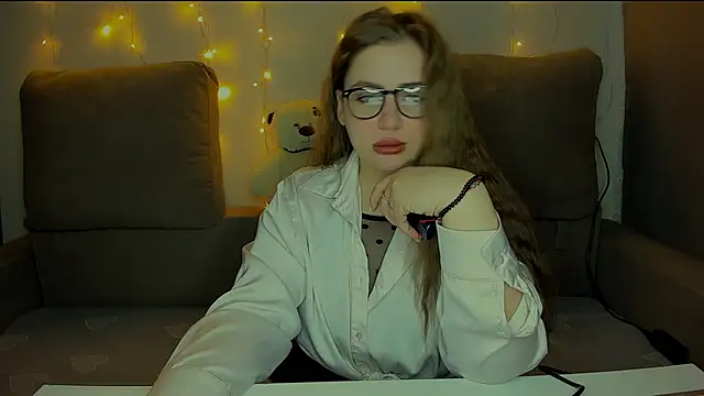 Snapshot of yourgem__ chatting on 03/23/26, 02:26 yourgem online show from 03/23/26, 02:26