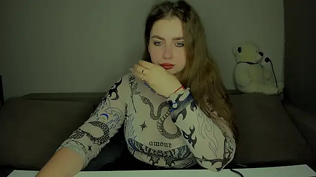 Snapshot of yourgem__ chatting on 03/25/26, 02:39 yourgem online show from 03/25/26, 02:39