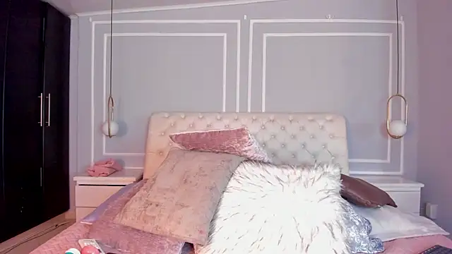 sakura Gomez online show from 10/07/25, 07:33