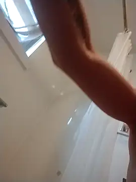 Snapshot of jizzyglizzy92 chatting on 09/26/25, 01:15 jizzyglizzy92 online show from 09/26/25, 01:15