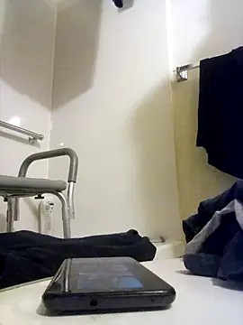 Snapshot of jizzyglizzy92 chatting on 02/28/26, 01:23 jizzyglizzy92 online show from 02/28/26, 01:23