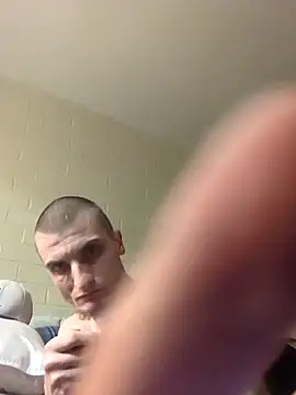 Snapshot of jizzyglizzy92 chatting on 03/13/26, 10:22 jizzyglizzy92 online show from 03/13/26, 10:22