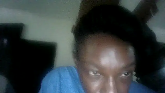 Snapshot of SucculentSexiness0 chatting on 06/22/26, 06:05 SucculentSexiness0 online show from 06/22/26, 06:05