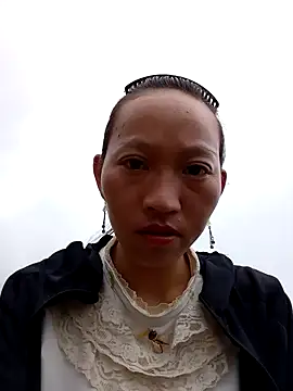 tcm-cute online show from 10/31/25, 04:57