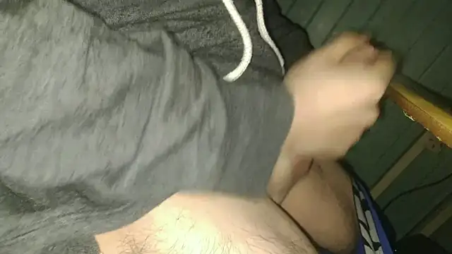 OutcastRen online show from 12/04/25, 10:07