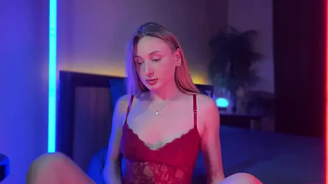 LovaMay online show from 05/09/26, 08:14