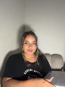 AnnyLopezzz  online show from 04/25/26, 07:11