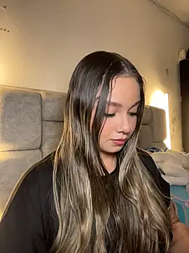 AnnyLopezzz  online show from 05/05/26, 06:10