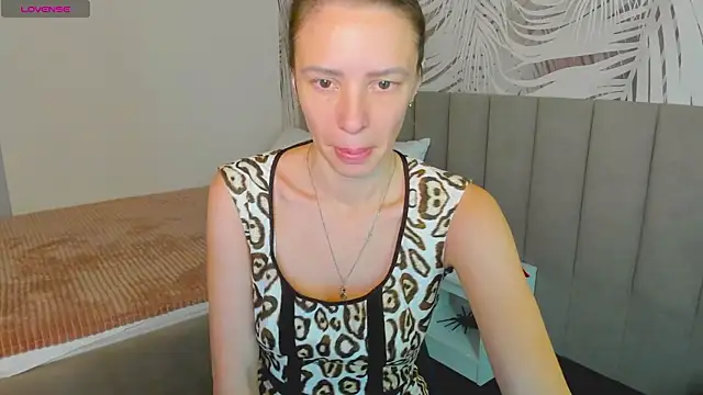 KiaraCaley online show from 11/14/25, 01:37