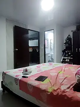 Perropa online show from 03/16/26, 11:53