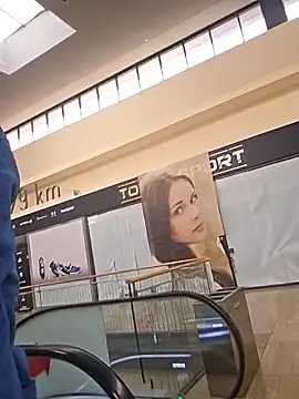 IMGTomi online show from 03/17/26, 09:45