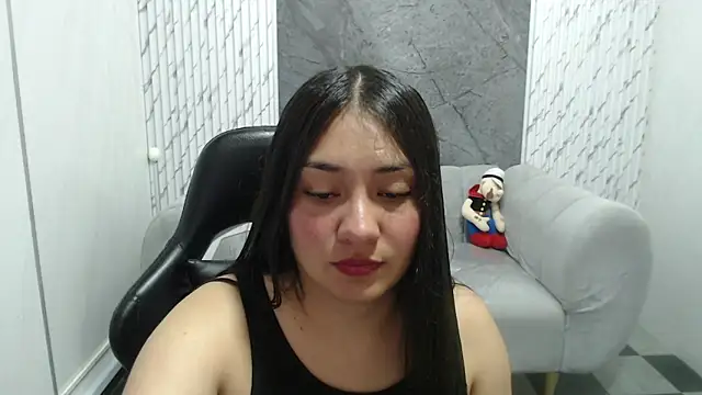 Snapshot of Ivony18_b chatting on 10/28/25, 03:10 Ivony18 b online show from 10/28/25, 03:10