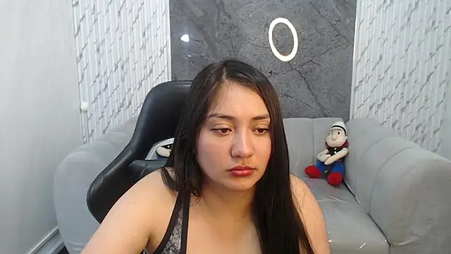 Snapshot of Ivony18_b chatting on 11/22/25, 07:51 Ivony18 b online show from 11/22/25, 07:51