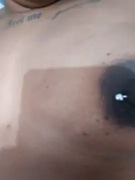 Snapshot of nessinha12 chatting on 11/03/25, 09:43 nessinha12 online show from 11/03/25, 09:43