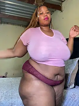 Curvycandy95 online show from 06/20/26, 07:22
