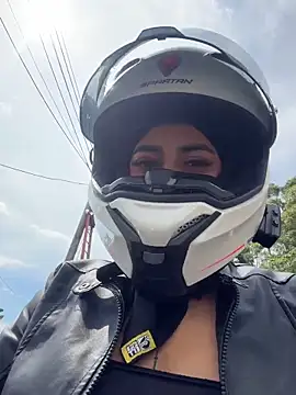 AlannaEvons online show from 06/12/26, 07:13