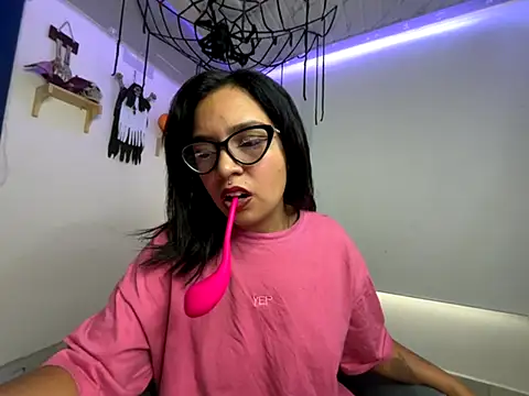 amanne misa online show from 11/06/25, 09:48