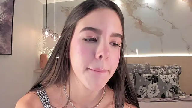SolAvelar online show from 06/11/26, 02:53