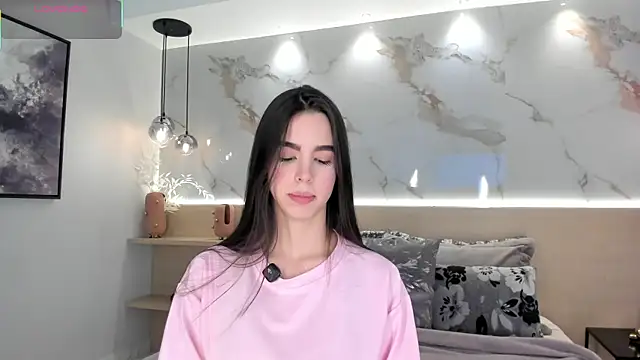 SolAvelar online show from 06/21/26, 01:19