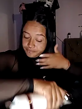 Snapshot of -Mia1 chatting on 09/15/25, 01:55 -Mia1 online show from 09/15/25, 01:55