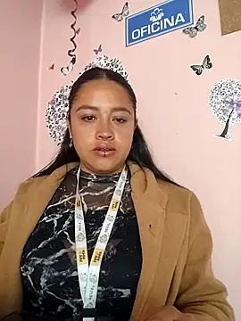 Snapshot of -Mia1 chatting on 09/22/25, 02:52 -Mia1 online show from 09/22/25, 02:52