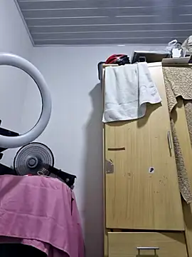 maleja23 online show from 10/21/25, 02:12