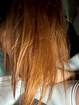 CoraVibes online show from 12/22/25, 12:18