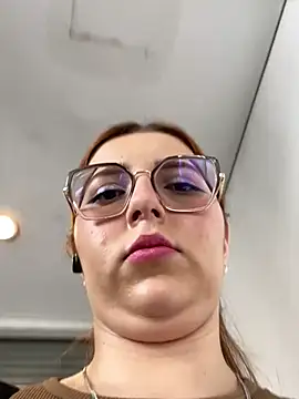 CoraVibes online show from 03/04/26, 05:52