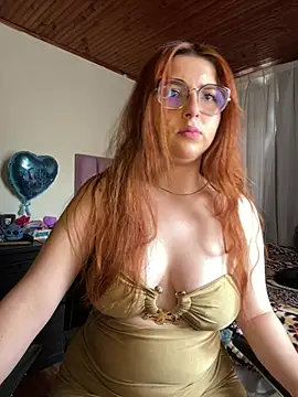 CoraVibes online show from 03/06/26, 12:45