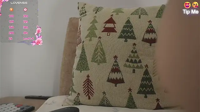 Roxybeautyy online show from 03/09/26, 09:24