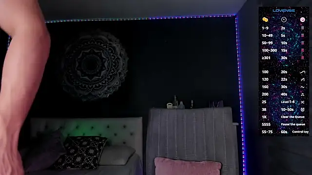 TianZilac online show from 12/19/25, 10:28