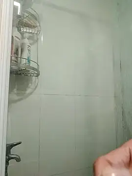 Snapshot of boyhi199x chatting on 09/23/25, 10:46 boyhi199x online show from 09/23/25, 10:46