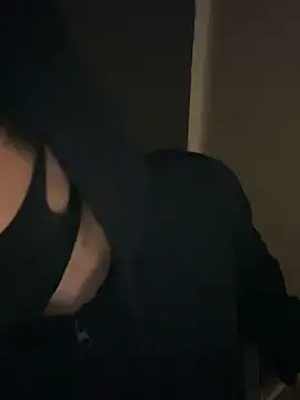 Snapshot of min9811 chatting on 12/02/25, 12:32 min9811 online show from 12/02/25, 12:32