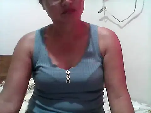 nathalie0045 online show from 10/14/25, 12:00