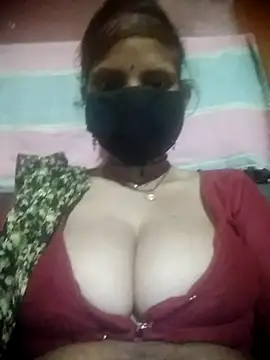 Snapshot of Jyoti_chauhan chatting on 09/08/25, 05:56 Jyoti chauhan online show from 09/08/25, 05:56