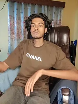 Snapshot of thecatfish chatting on 11/10/25, 01:10 thecatfish online show from 11/10/25, 01:10