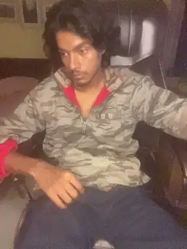 Snapshot of thecatfish chatting on 12/13/25, 09:53 thecatfish online show from 12/13/25, 09:53